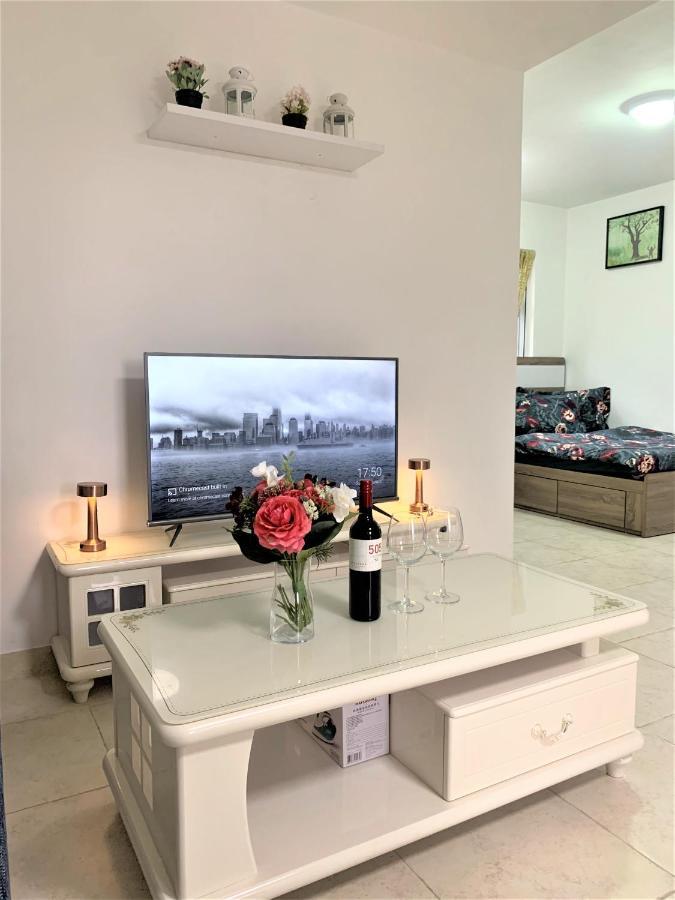 Mtr Tung Chung Near Airport Apartment, City Getaway, Pa Mei Village Tung Chung 香港 外观 照片
